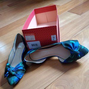 Kelly & Katie  blue/black floral shoes size 7